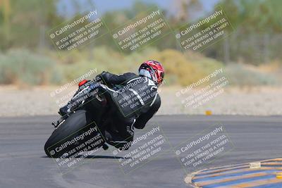 media/Sep-25-2023-Moto Forza (Mon) [[81ffa65e0a]]/B-C Group/Session 4 (Turn 2 Backside)/